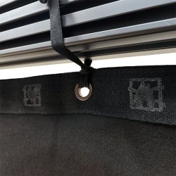 SIDEBEN i sort scenemolton